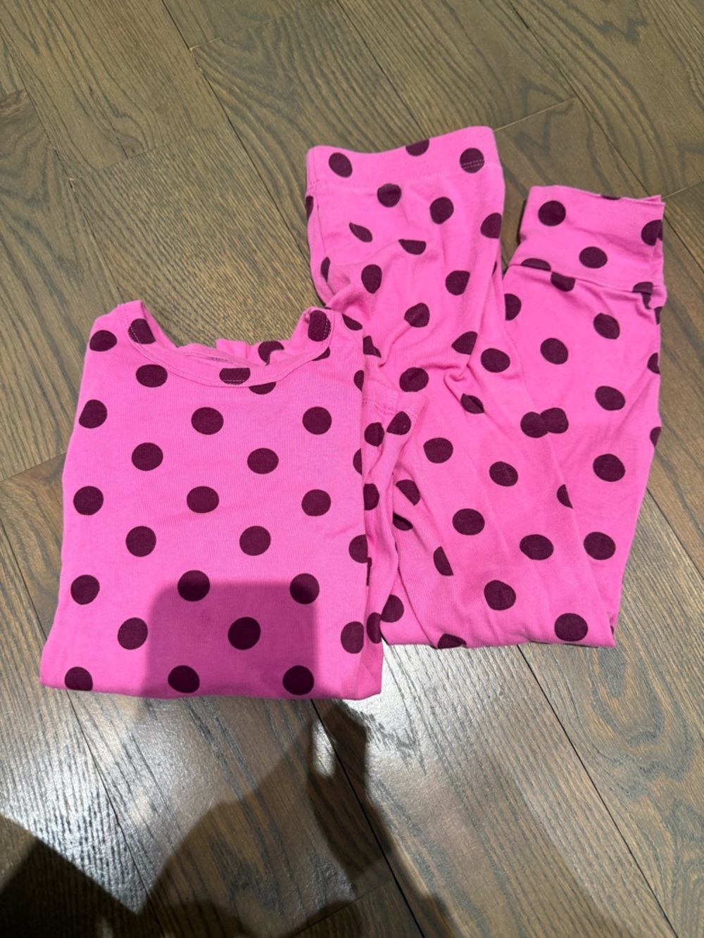 GAP girls Pink Pajama Set with Dark Pink/Maroon Polka Dots 100% cotton